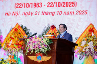 Thủ tướng: Phòng không - không quân là tuyến đầu phòng thủ chiến lược, cần nghiên cứu xây dựng 'Vòm Phòng không bền vững'