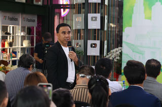 Quyền Linh trở lại với “Cùng vượt khó” 