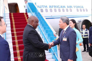 Tổng thống Nam Phi bắt đầu chuyến thăm cấp Nhà nước tới Việt Nam
