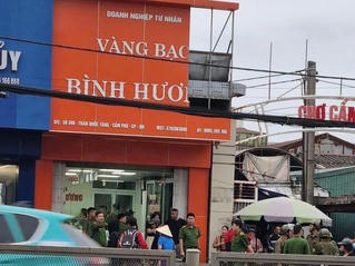 Đối tượng cướp tiệm vàng ở Quảng Ninh ra đầu thú