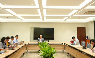 Thu hút, trưng dụng cán bộ làm công tác xây dựng pháp luật