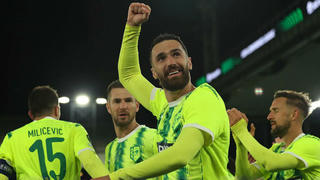 Hai đội bóng đến từ giải ngoại hạng Anh thất bại tại cup châu Âu