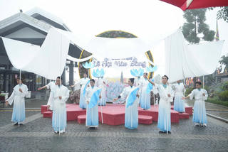 Khai mạc Lễ hội Mùa Đông và Lễ hội Hoa Sen đá 2025 – “Vũ điệu mùa Đông trong mạch nguồn văn hóa”