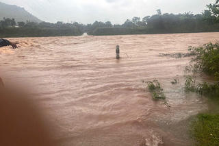 Clip: Mưa lớn gây ngập nhiều cầu tràn ở Quảng Trị