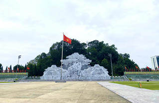 Tuyên Quang: Từ “Thủ đô Cách mạng” đến “Miền đá nở hoa” - Khát vọng bứt phá ngoạn mục bằng du lịch