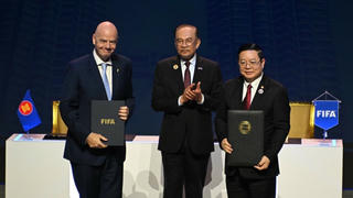 Cơ hội để bóng đá Đông Nam Á thoát khỏi 'ao làng'