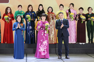 Tổng Giám đốc Tập đoàn TTC được vinh danh 'Nữ Doanh nhân Việt Nam tiêu biểu - Bông hồng vàng năm 2025'