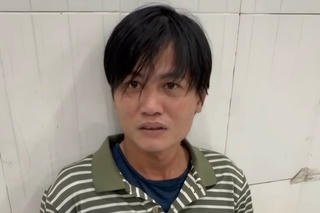 Dùng súng giả cướp 100 triệu đồng tại chợ Bình Điền