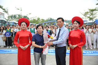 Đón 1.000 khách Trung Quốc tham quan Vịnh Hạ Long, mở đầu chuỗi tour MICE quy mô lớn cuối năm