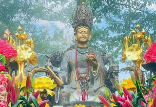 Lễ hội Thánh Mẫu Cửu Trùng Thiên, cô Chín Sòng Sơn tỉnh Ninh Bình