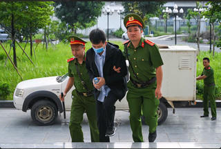 Xét xử sơ thẩm 141 bị cáo trong vụ án đánh bạc triệu đô tại khách sạn Pullman