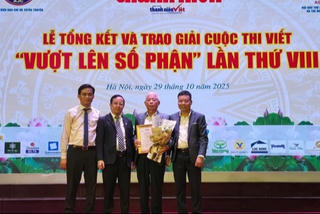 Lễ tổng kết, trao giải cuộc thi viết 'Vượt lên số phận' lần VIII