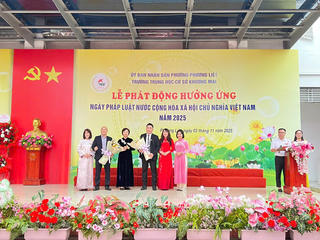 Trường THCS Khương Mai (Hà Nội) phát động hưởng ứng Ngày pháp luật nước CHXHCN Việt Nam