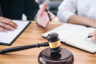 Bàn về khiếu nại trong tố tụng dân sự