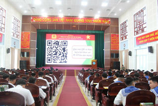 Lữ đoàn 171 Hải quân hưởng ứng ngày Pháp luật Việt Nam (09/11)