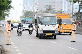 Hải Phòng: Tăng cường kiểm soát xe đầu kéo, xử lý gần 400 trường hợp vi phạm trong tháng 10