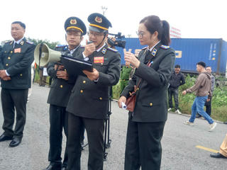 Cưỡng chế bàn giao tài sản của Công ty CP Hoàng Long Steel cho đơn vị trúng đấu giá