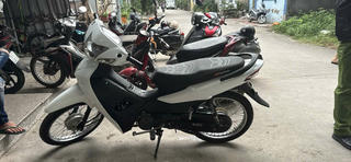 Khẩn trương truy bắt hai đối tượng dùng đinh ba cướp xe máy trên cao tốc Hà Nội - Bắc Giang