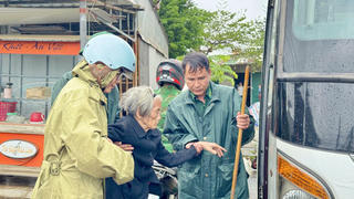 Quảng Ngãi chạy đua trước "giờ G", di dời hơn 10.000 dân tránh bão Kalmaegi