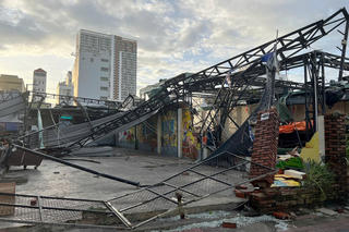 Thủ tướng chỉ đạo khẩn trương khắc phục hậu quả bão số 13