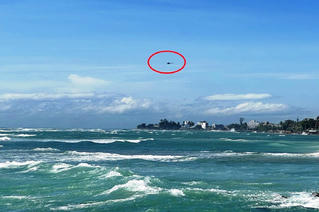 Trực thăng Sư đoàn 372 tìm kiếm 3 người mất tích trên vùng biển Lý Sơn