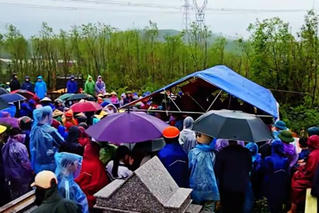 Nam sinh lớp 9 bị nam sinh lớp 11 đánh phải nhập viện đã tử vong sau thời gian dài điều trị