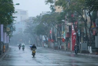 Thời tiết hôm nay - 10/11: Hà Nội mưa rải rác, Thanh Hóa - Huế mưa rào vài nơi