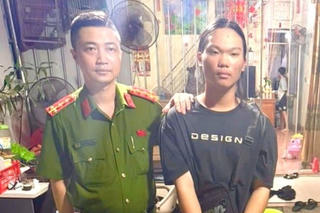 Khởi tố 5 đối tượng buôn lậu bạc qua biên giới