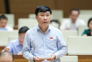 'Cần cấm tuyệt đối đầu tư, kinh doanh thuốc lá điện tử và thuốc lá nung nóng'