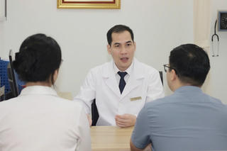 Phẫu thuật nội soi cho bệnh nhân bị thoát vị vết mổ vùng thắt lưng hiếm gặp