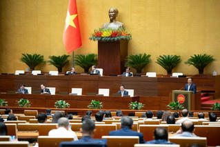 Nghiên cứu luật hóa việc phát triển kinh tế hàng không tầm thấp