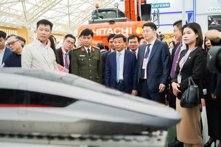 Khai mạc triển lãm Quốc tế về Công nghệ đường sắt – hạ tầng đầu tiên tại Việt Nam