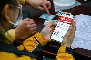 Hơn 30.000 dữ liệu phương tiện và GPLX được người dân gửi lên ứng dụng iHanoi sau 2 ngày triển khai