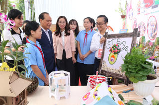 Khai mạc Ngày hội STEM - Robotics phường Cam Đường 2025: Lan tỏa tinh thần sáng tạo, kiến tạo tương lai xanh