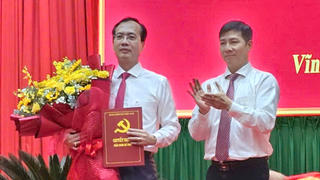 Phó Bí thư Tỉnh ủy Đồng Tháp Trần Trí Quang làm Phó Bí thư Tỉnh ủy Vĩnh Long