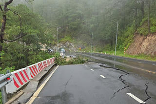 Sạt lở đèo prenn, cấm phương tiện lưu thông