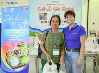 Dược phẩm Meracine lan tỏa yêu thương tới đồng bào vùng bão lũ và bệnh nhân ung thư có hoàn cảnh khó khăn