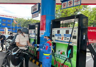 'Cần hỗ trợ để lộ trình bán xăng phối trộn E10 thuận lợi'
