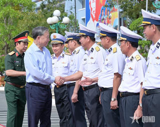 Kiên quyết, kiên trì bảo vệ vững chắc độc lập, chủ quyền và toàn vẹn lãnh thổ của Tổ quốc
