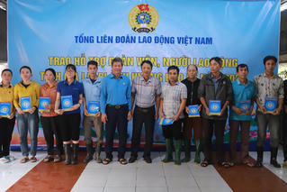 Công đoàn hỗ trợ khẩn cấp hơn 1,5 tỉ đồng, giúp người lao động Gia Lai vượt khó sau bão và lũ