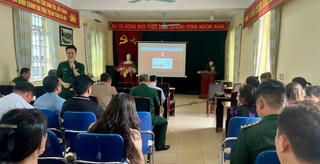 Những người lính mang pháp luật đến với đồng bào các dân tộc