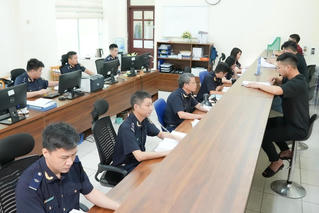 Hải quan hỗ trợ thông quan hàng hóa viện trợ khẩn cấp cho địa phương bị bão lũ