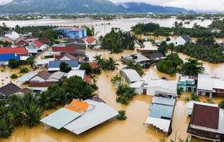 Khánh Hòa cập nhật thiệt hại mưa lũ, hơn 22 người chết và hàng nghìn tỷ đồng hạ tầng bị ảnh hưởng