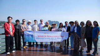 Đoàn Presstrip Ý khảo sát du lịch tại Quảng Ninh