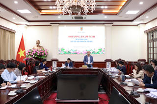 Tăng cường ứng dụng công nghệ thông tin và chuyển đổi số trong cung cấp thông tin cho người dân