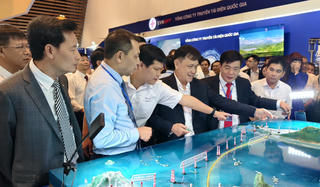 Bàn giải pháp chuyển dịch năng lượng và đảm bảo an ninh năng lượng quốc gia