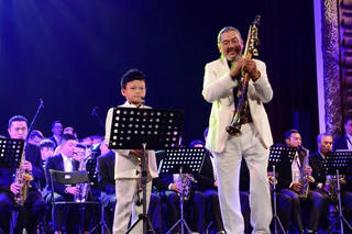 Thưởng thức “Âm nhạc cuối tuần” tại Hồ Gươm