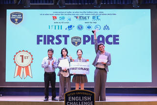 Sinh viên Trường ĐH Luật TP HCM giành chức vô địch cuộc thi tranh biện tiếng Anh liên trường 2025