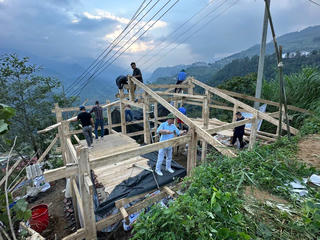 Tạm đình chỉ Đội trưởng Đội Quản lý trật tự đô thị Sapa do để tồn đọng nhiều vi phạm đất đai, xây dựng