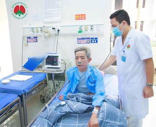 Bệnh viện Phổi tỉnh Phú Thọ: Đồng hành cùng người bệnh hô hấp mạn tính 